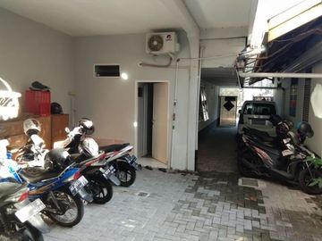 DIJUAL RUMAH KOST DI KAWASAN RAMAI DEKAT KAMPUS TERNAMA JOGJA