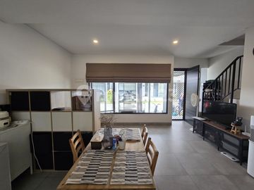 Rumah Minimalis di Yuthica BSD City, seberang RS EKA Hospital
