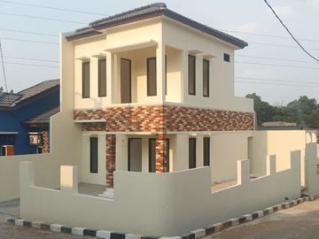 Rumah di Cimanggis, Baru, 2Lt 70/96, Fasum Lengkap Akses TOL