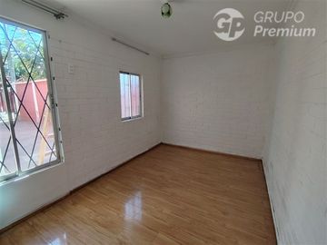CASA CERCANA A METRO LOS LIBERTADORES HUECHURABA