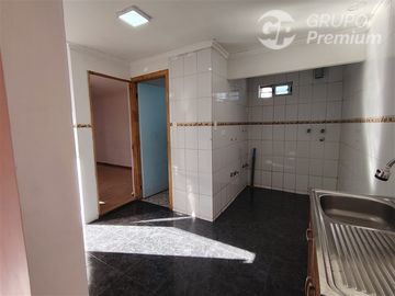 CASA CERCANA A METRO LOS LIBERTADORES HUECHURABA