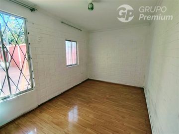 CASA CERCANA A METRO LOS LIBERTADORES HUECHURABA