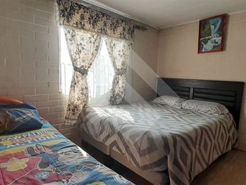 Casa en Venta en Av. Cuatro Poniente con La Tinajas