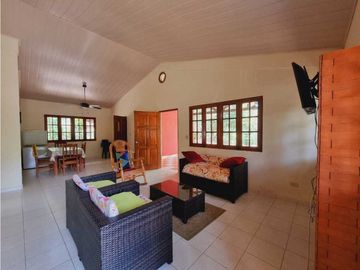 CASA DE CAMPO AMOBLADA EN ALTOS DEL MARIA NATURALEZA PURA