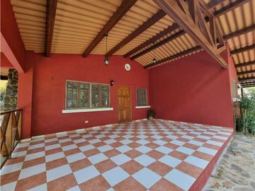 CASA DE CAMPO AMOBLADA EN ALTOS DEL MARIA NATURALEZA PURA
