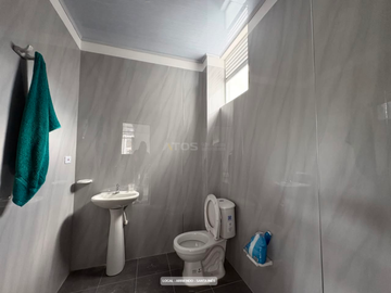 oficina en arriendo en terrazas de santa inés. Cod A6299