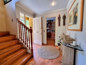 Casa en condominio en venta de 4 dorm. en La Reina