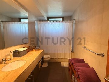 DEPTO. EN VENTA, 3D 3B + SERVICIOS, LAS CONDES