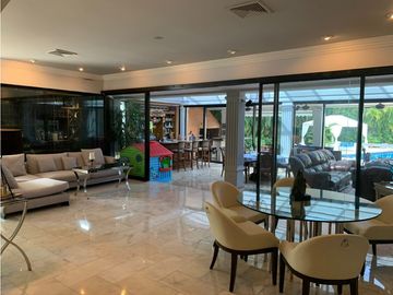 Venta de casa en San Francisco, Altos del Golf