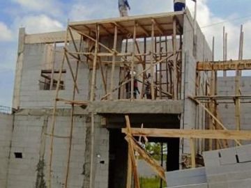 Pilihan Terbaik Rumah 2LT DP Ringan di Jatihandap Cicaheum View Kota Bandung