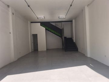 LOCAL COMERCIAL EN BARRIO REPUBLICA IDEAL PARA RESTAURANTE