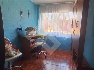 Casa en Venta en Clotario Blest 1852