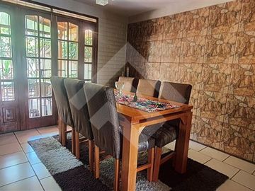 Casa en Venta en Clotario Blest 1852