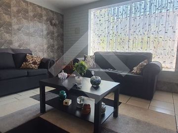 Casa en Venta en Clotario Blest 1852