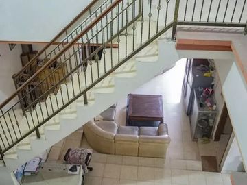 Rumah 2 Lantai Siap Huni Taman Darmo Permai Surabaya