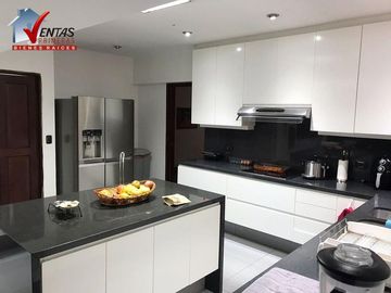 Bello Dpto 2do Piso, Con Linia Blanca Remodelado, Frente Al Golf