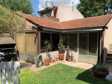 Casa para 2 Familias en venta en Lomas de Zamora Oeste
