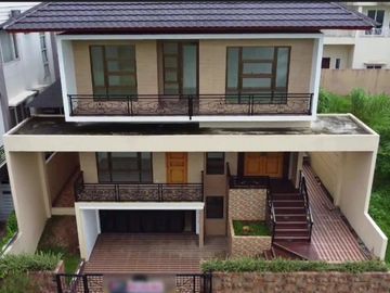 Dijual Rumah Mewah Siap Huni Modern Minimalis Di Cluster Taman Imperial Golf Sentul City Bogor.