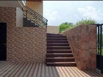 Dijual Rumah Mewah Siap Huni Modern Minimalis Di Cluster Taman Imperial Golf Sentul City Bogor.