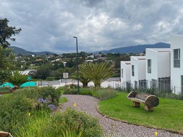 VENTA DEPARTAMENTO EN TUMBACO - CHUROLOMA