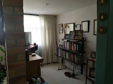 En venta Casa Barrio  Aida Lucia