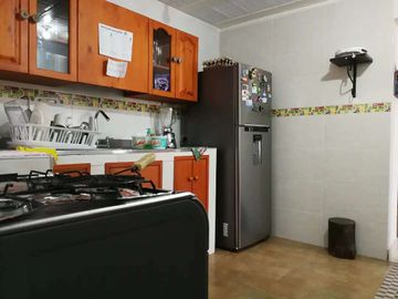 En venta Casa Barrio  Aida Lucia
