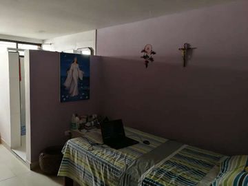 En venta Casa Barrio  Aida Lucia