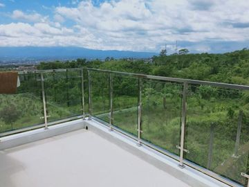 Perumahan Rasa Rumah Villa Pemandangan Hijau Gudung SHM IMB di Malang
