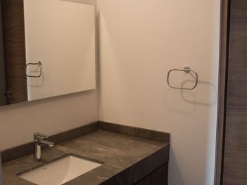 DEPARTAMENTO EN MONTERRA CON ACABADOS DE ALTA CALIDAD