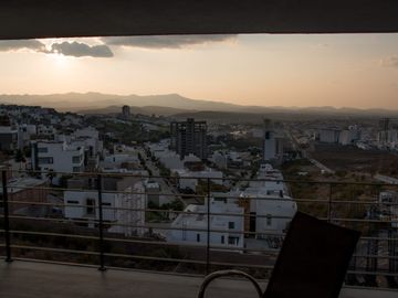 DEPARTAMENTO EN MONTERRA CON ACABADOS DE ALTA CALIDAD