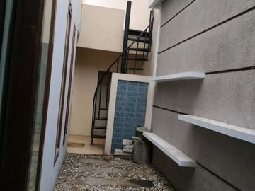 Disewakan Rumah Siap Huni Di Mertilang Sektor 9 Bintaro - AR 5238 BR