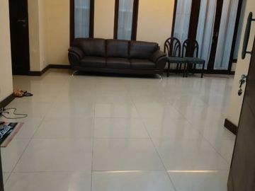 Disewakan Rumah Siap Huni Di Mertilang Sektor 9 Bintaro - AR 5238 BR