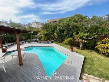 Casa en  Santo Domingo con vista al mar en primera línea
