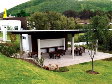 Casa en Venta en Senderos Monteverde.