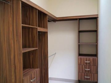 Casa en Venta en Senderos Monteverde.
