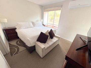 Excelente Casa Amplia 5d/3b, Ubicada En Microbarrio Cerrado