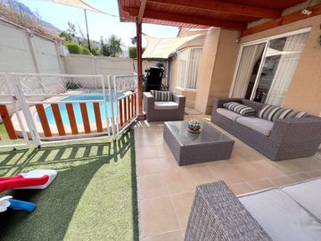 Excelente Casa Amplia 5d/3b, Ubicada En Microbarrio Cerrado