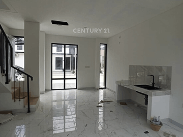 Rumah Siap Huni Dekat Rumah Sakit Bhayangkara Makassar
