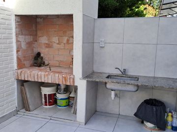 Duplex en Pinamar para 6. Comodidad y Ubicacion Perfecta - 2 Dormitorios con Patio y Parrilla