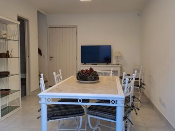 Duplex en Pinamar para 6. Comodidad y Ubicacion Perfecta - 2 Dormitorios con Patio y Parrilla