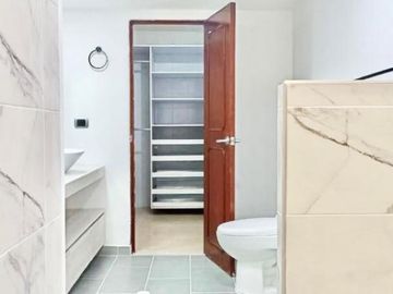 apartamento en venta en cristales. Cod V7241511