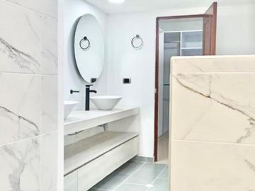 apartamento en venta en cristales. Cod V7241511