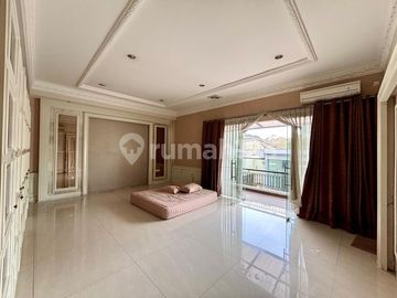 LUXURIOUS HOUSE TEBET TIMUR, AKSES LEBAR SELANGKAH KE ECO PARK