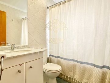 Casa en Venta en Santuario del Valle - Lo Barnechea