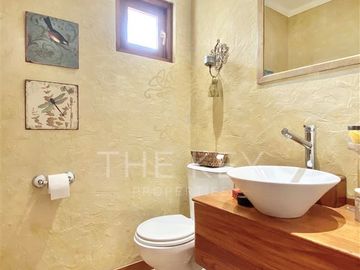 Casa en Venta en Santuario del Valle - Lo Barnechea