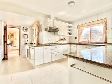 Casa en Venta en Santuario del Valle - Lo Barnechea