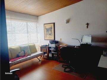 Venta / Permuta  Casa Barrio las Villas Bogota Ccial Bulevar Niza.