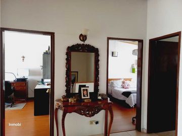 Venta / Permuta  Casa Barrio las Villas Bogota Ccial Bulevar Niza.