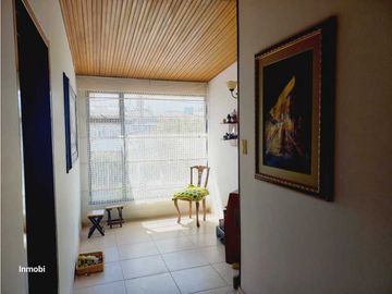Venta / Permuta  Casa Barrio las Villas Bogota Ccial Bulevar Niza.
