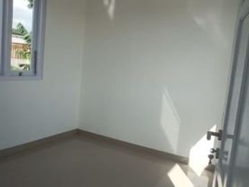 HANYA 1 unit,Rumah SIAP HUNI di Cihanjuang harga NEGO